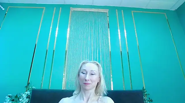 KissDreamm's Live XXX Chat