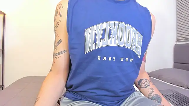 Chat +18 de alejandro_calderon1 ao vivo