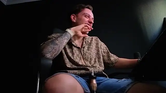 FelixStarkk 라이브 XXX 채팅