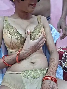 savitaxbhabhi Adlı Modelin Canlı XXX Sohbeti