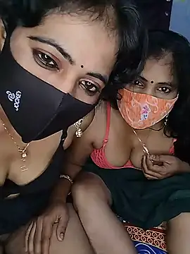 Show modela Moonlitdeo na web-kameri