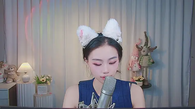 XXX chat uživo modela CG-001