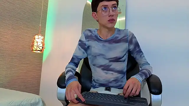 SweetDareX XXX чат на живо