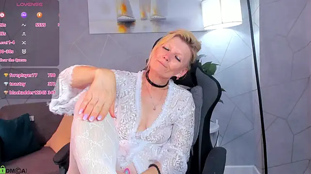 Czat XXX na żywo – Julie_Lucas