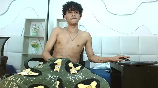 Chat XXX en directo de BlakeSttone
