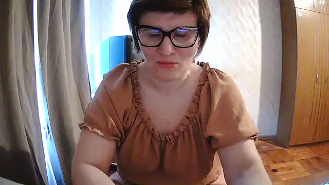 XXX chat uživo modela Jolinaha