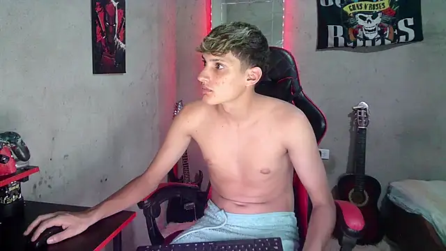 flaquito_junior live XXX chat