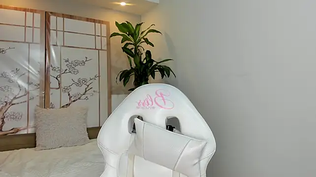 Emily_bruss Chat XXX live