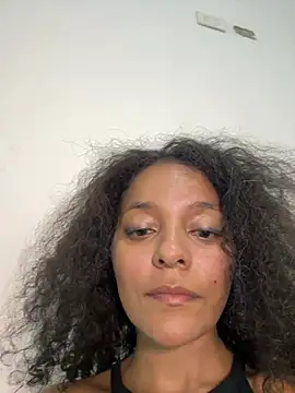 Chat +18 de mariacamilagg ao vivo