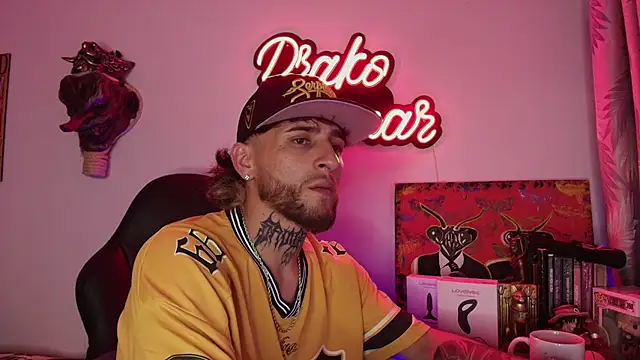 צ'אט XXX בשידור חי של Drako_liveshow