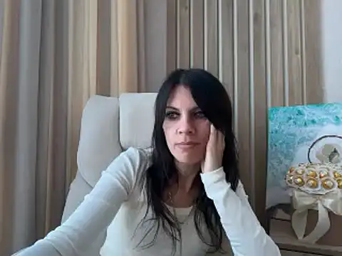 Czat XXX na żywo – InjaAtHome