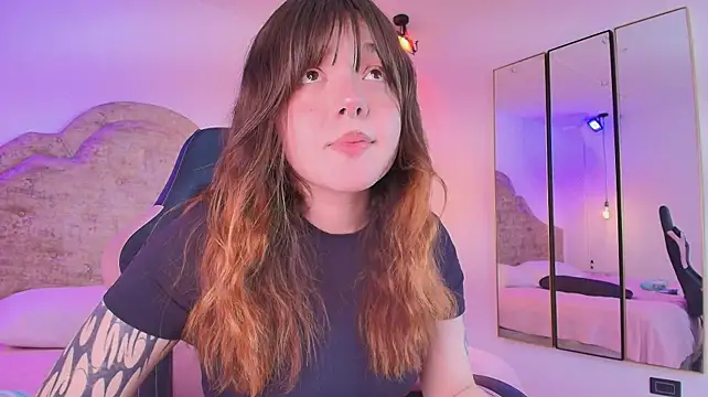 Chat +18 de Fluffy_Bubble21 ao vivo