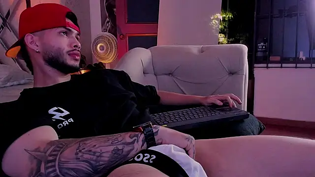 Vincentblack XXX чат на живо
