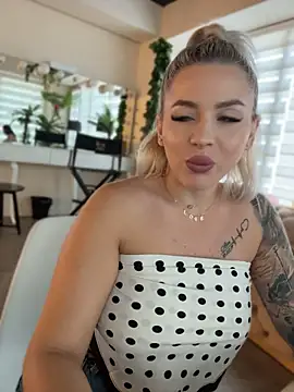 Živý XXX chat IveySin