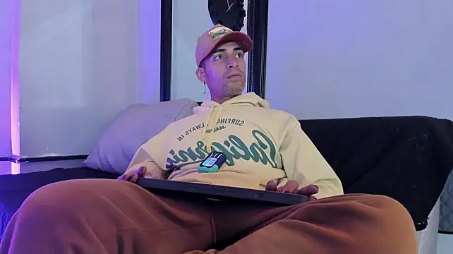 DrakeNeumann's Live XXX Chat