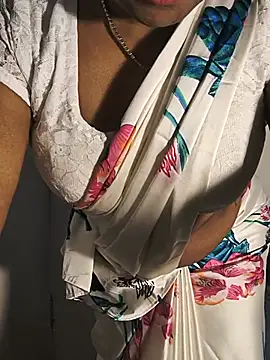 دردشة DIRTYSECRET_QUEEN_07 الجنسية المباشرة
