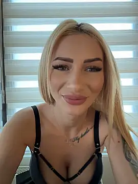AngieShae XXX чат на живо