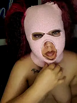 Dianalovesu élő XXX-chatje