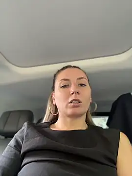 Crazy-Rosa Adlı Modelin Canlı XXX Sohbeti