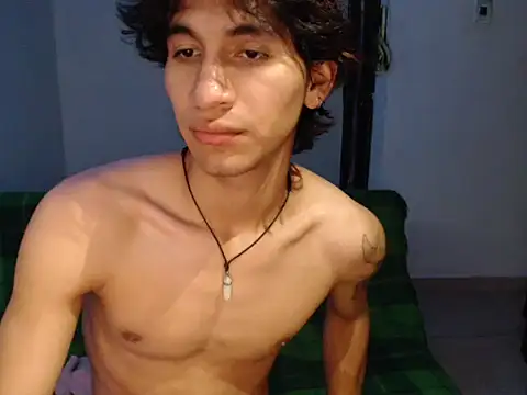 Chat XXX ao vivo de ElliotAzert