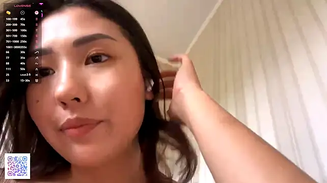 LindaHernandez's Live XXX Chat