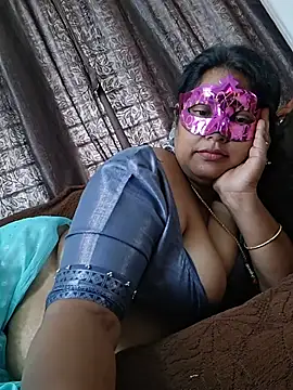 Hot_Sreeja_Tamil Live XXX-Chat