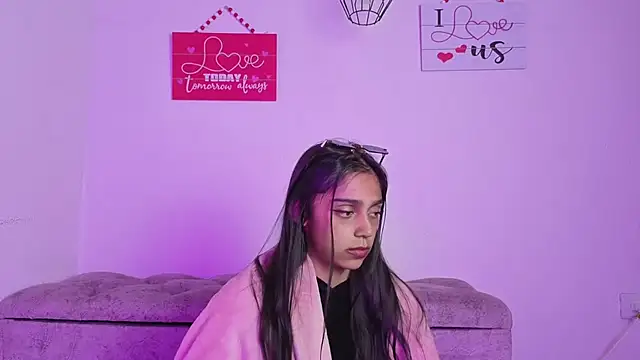 Dafne_girl4u 现场XXX聊天