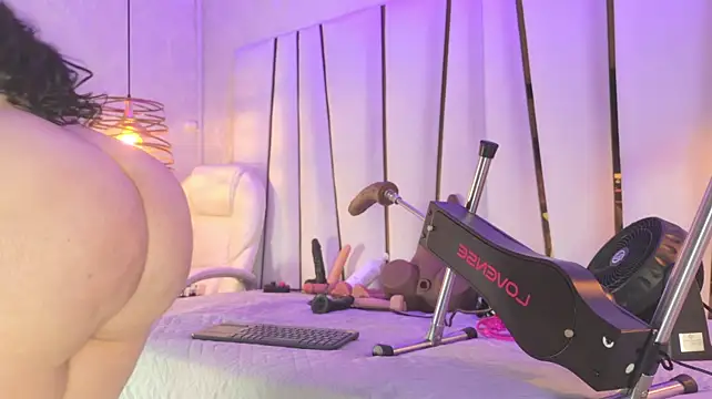 Chatroom XXX en direct de Rubi_Love_