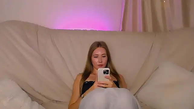 EllyColins élő XXX-chatje