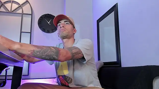 DrakeNeumann Chat XXX live