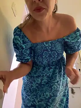 ladywithbigass 现场XXX聊天