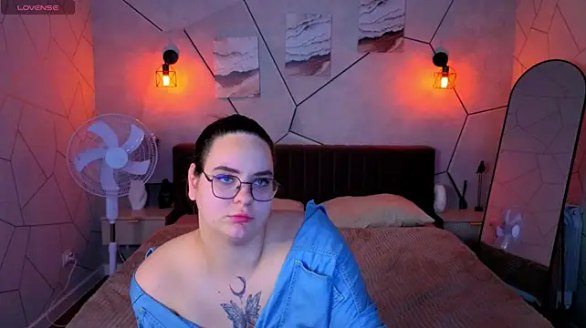 Kity_Mooree élő XXX-chatje