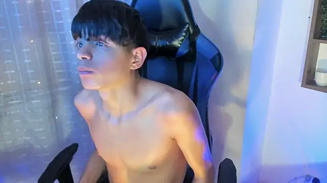 Alex_it0_ 라이브 XXX 채팅