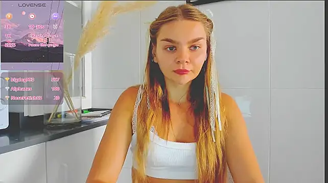 Molly_sweetie লাইভ XXX চ্যাট