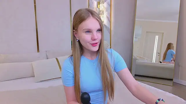 Lili_Lohan – Live XXX-chat