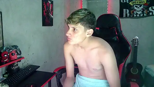 flaquito_junior – Naživo XXX chat