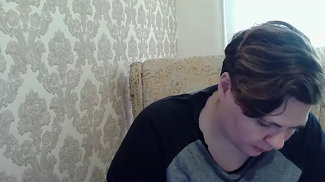 EmmaXKristall Chat XXX in diretta