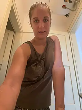 צ'אט XXX בשידור חי של jennifer11772