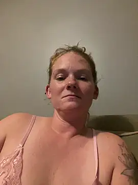 Chat +18 de kaylababyluv ao vivo