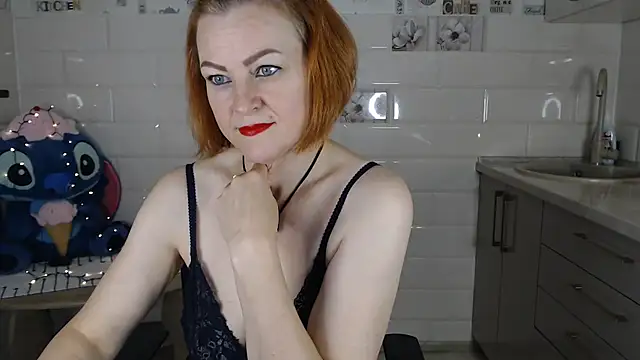MatureSandra's Live XXX Chat