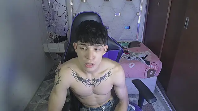 Liom_Gym's Live XXX Chat