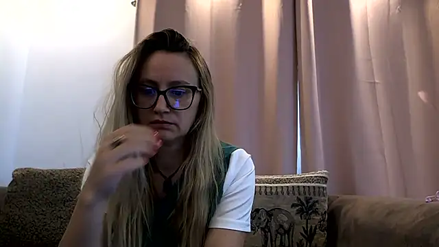Chat XXX en directo de Nataly_Rosy