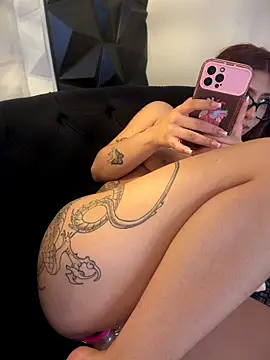 nickky__ Live XXX-chat