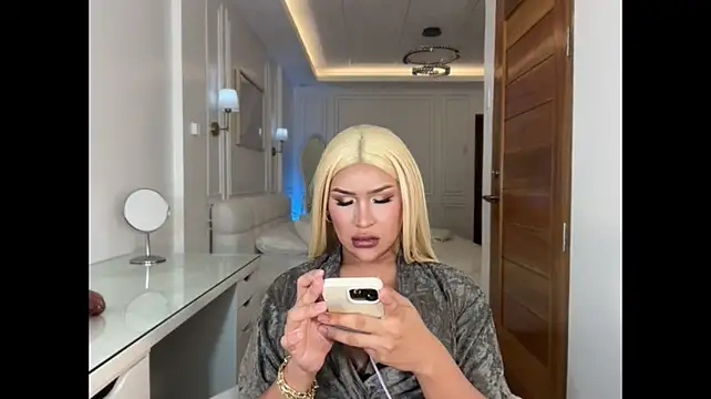 Czat XXX na żywo – Your_Majesty_Tyra