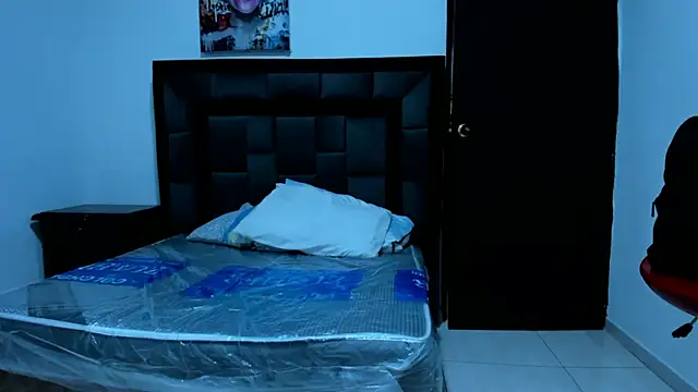 Czat XXX na żywo – Mia_rose4