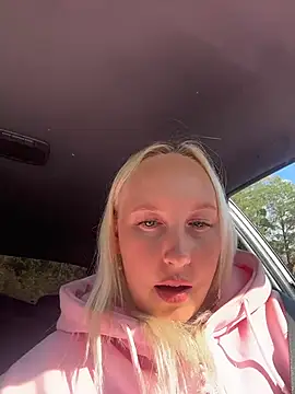 XXX chat uživo modela MerlinDave