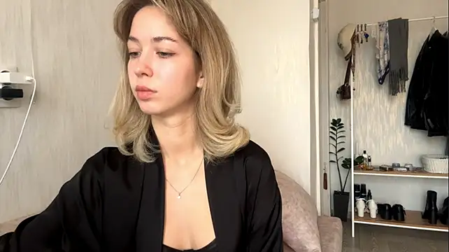 Sara_Bloservety's Live XXX Chat