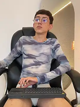צ'אט XXX בשידור חי של SweetDareX