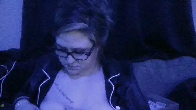 chloeluxe69 Chat XXX in diretta