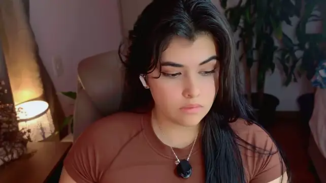 Nannicutee Chat XXX live